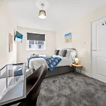 公寓 Meadows Cozy & Comfy 5br House By Altoluxo Short Lets & Serviced With Free Wifi & Parking *