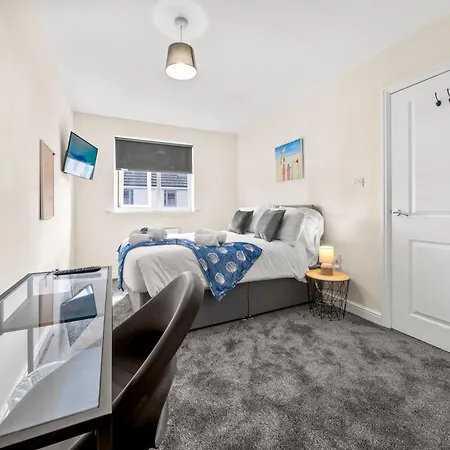 Apartament Meadows Cozy & Comfy 5br House By Altoluxo Short Lets & Serviced With Free Wifi & Parking *