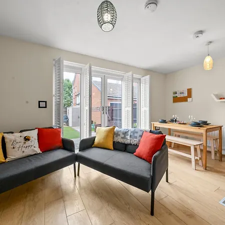 Meadows Cozy & Comfy 5br House By Altoluxo Short Lets & Serviced With Free Wifi & Parking Bristol