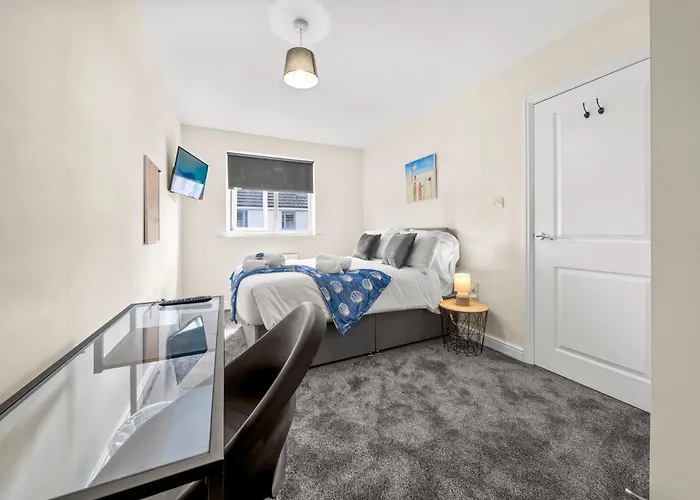 דירה Meadows Cozy & Comfy 5br House By Altoluxo Short Lets & Serviced With Free Wifi & Parking *