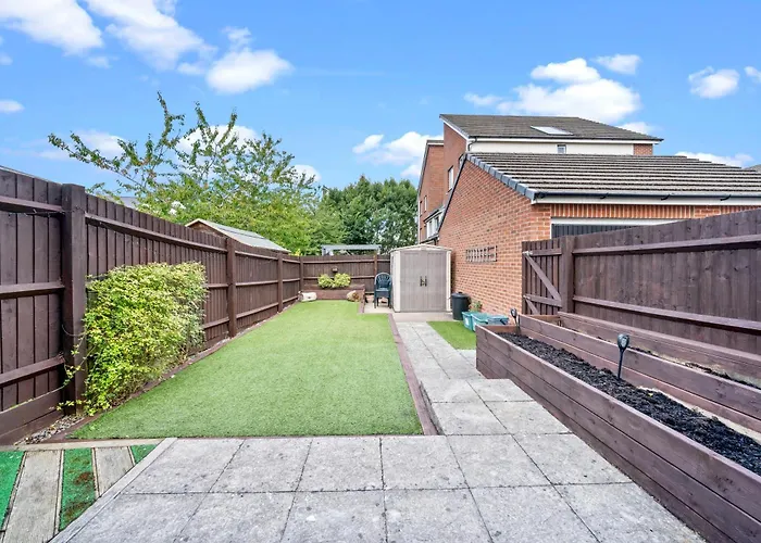 Apartment Meadows Cozy & Comfy 5br House By Altoluxo Short Lets & Serviced With Free Wifi & Parking Bristol